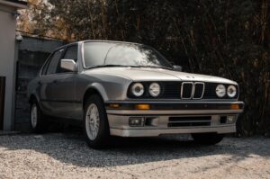 BMW E30, Simak Ulasan, Konsumsi BBM hingga Jenis Mesin yang Dipakai