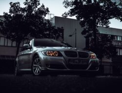 BMW E90, Keunggulan, Konsumsi BBM, PCD, hingga Jenis Mesin yang Dipakai